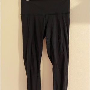 BLACK LULULEMON LEGGINGS